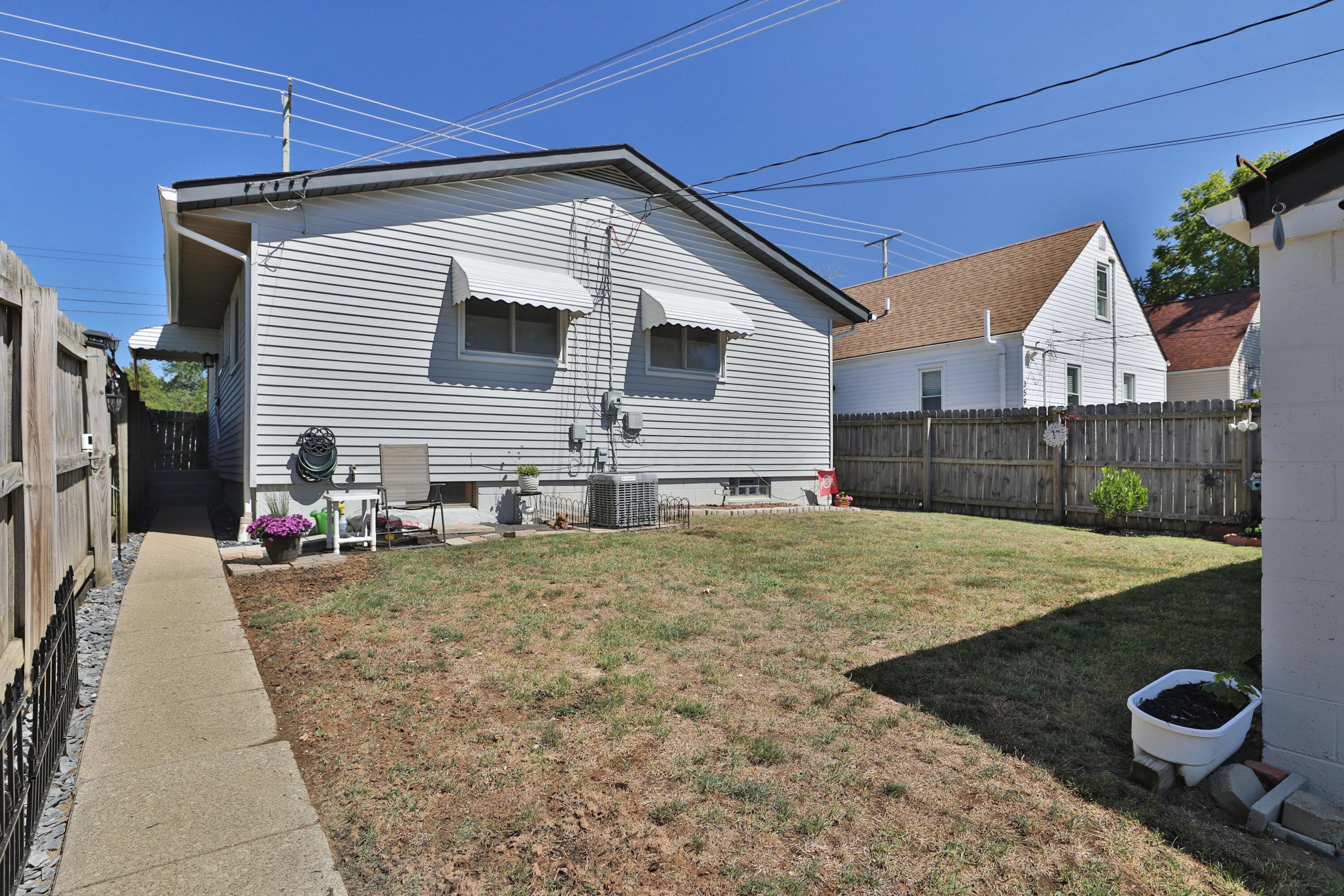 355 Morse Road Columbus, OH 43214 - Photo 37 of 44 355-Morse-39