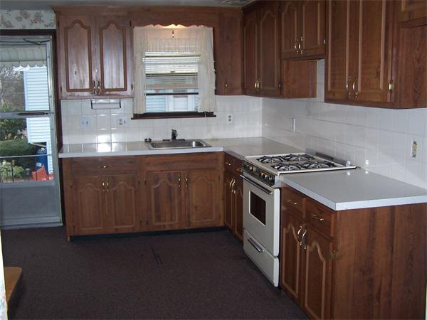 57 Woodlawn Road Randolph, MA 02368 - Photo 6 of 16 Gallery Image 6