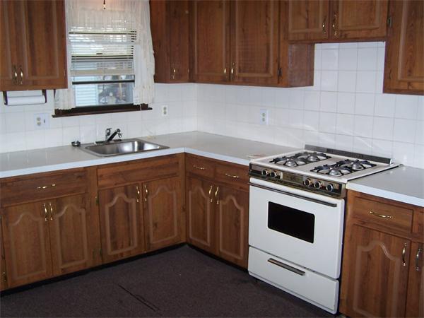 57 Woodlawn Road Randolph, MA 02368 - Photo 7 of 16 Gallery Image 7