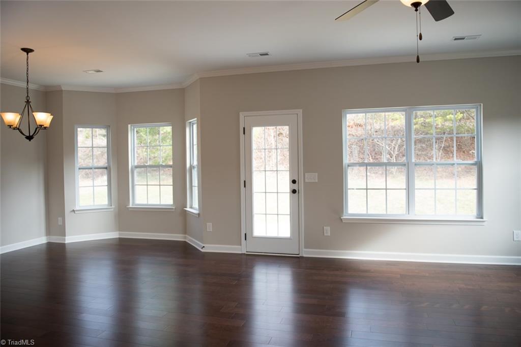 517 Barnsdale Ridge Road Kernersville, NC 27284 - Photo 4 of 17 Gallery Image 4