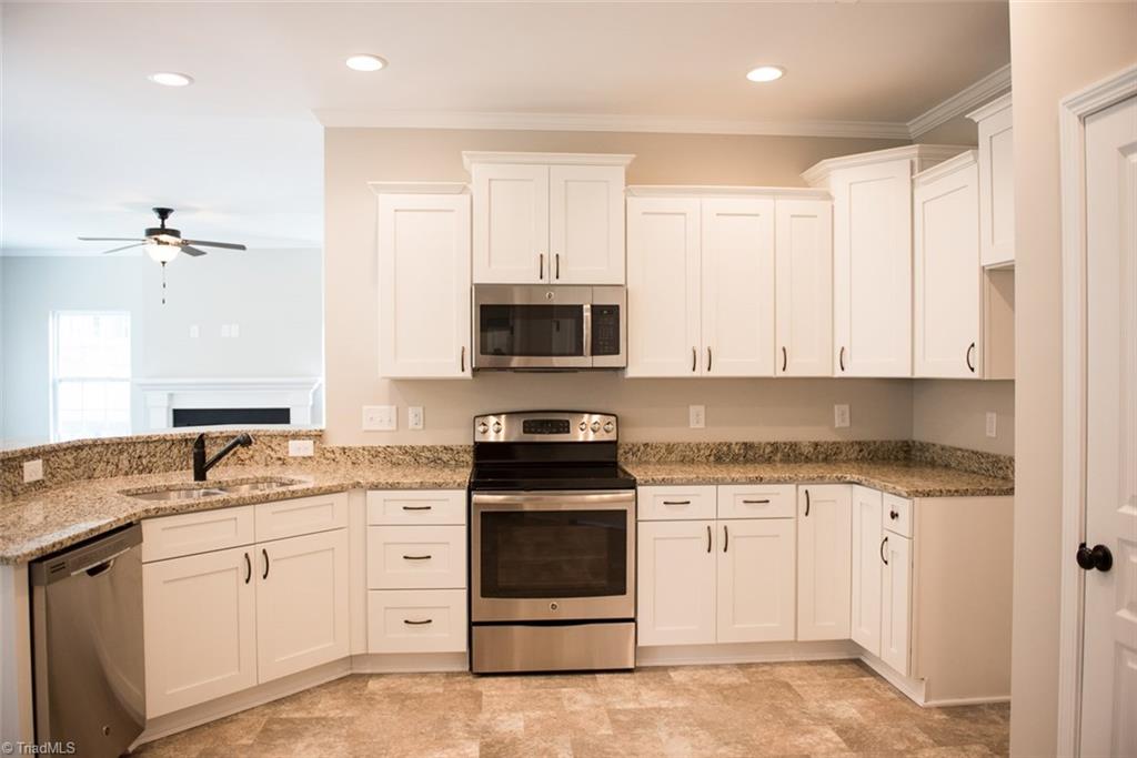 517 Barnsdale Ridge Road Kernersville, NC 27284 - Photo 9 of 17 Gallery Image 9