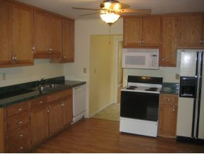 616 Pactolas Road Johnson City, TN 37604 - Photo 4 of 19 Kitchen