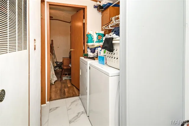 $179,900 | 260 State Rd J, Roach, MO 65787