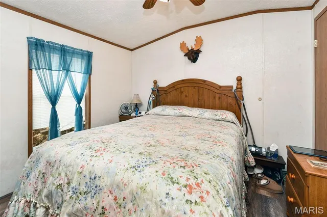 $179,900 | 260 State Rd J, Roach, MO 65787