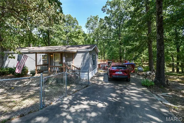 $179,900 | 260 State Rd J, Roach, MO 65787