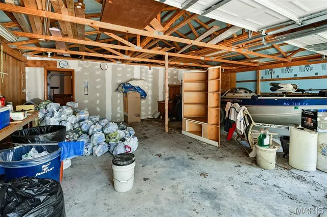 $179,900 | 260 State Rd J, Roach, MO 65787