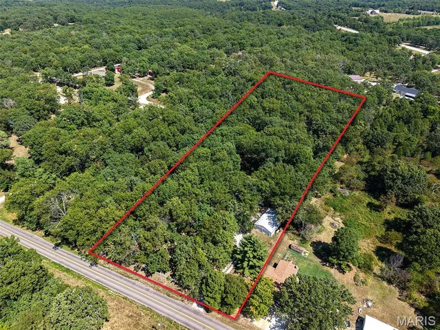 $179,900 | 260 State Rd J, Roach, MO 65787