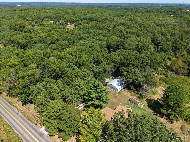 $179,900 | 260 State Rd J, Roach, MO 65787