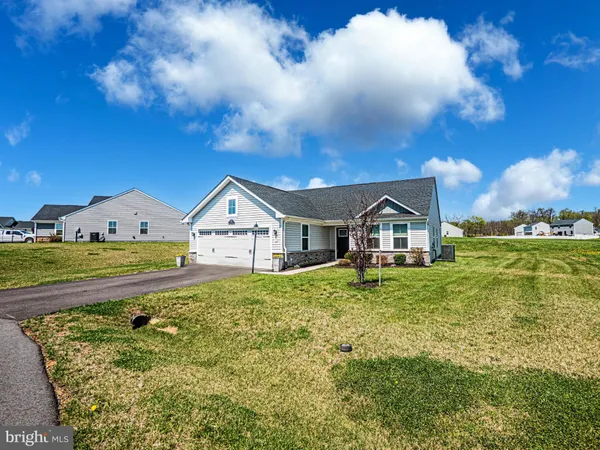 $349,900 | 87 Opulent Court, Hedgesville, WV 25427