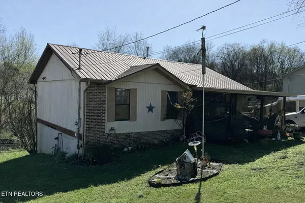 $249,900 | 523 River Bend Drive, Loudon, TN 37774