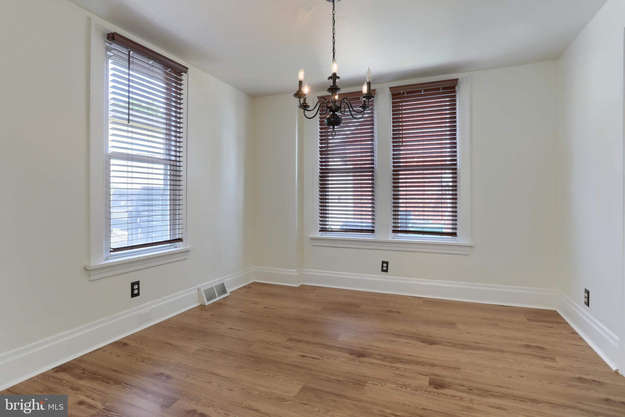 3312 Spring Street Harrisburg, PA 17109 - Photo 12 of 40 Dining Room