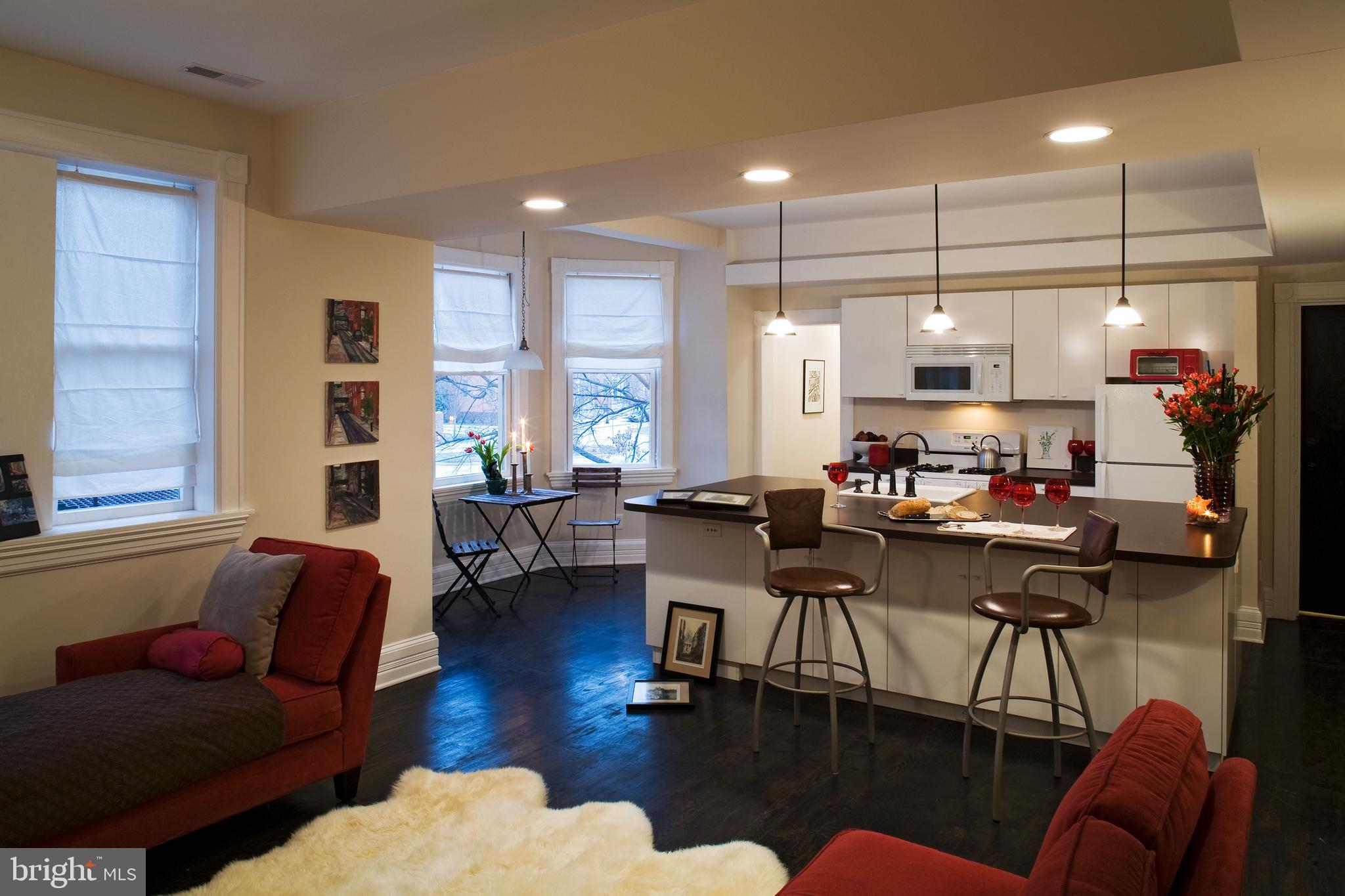 261 Robert Street, Unit 2 Baltimore, MD 21217 - Photo 1 of 7