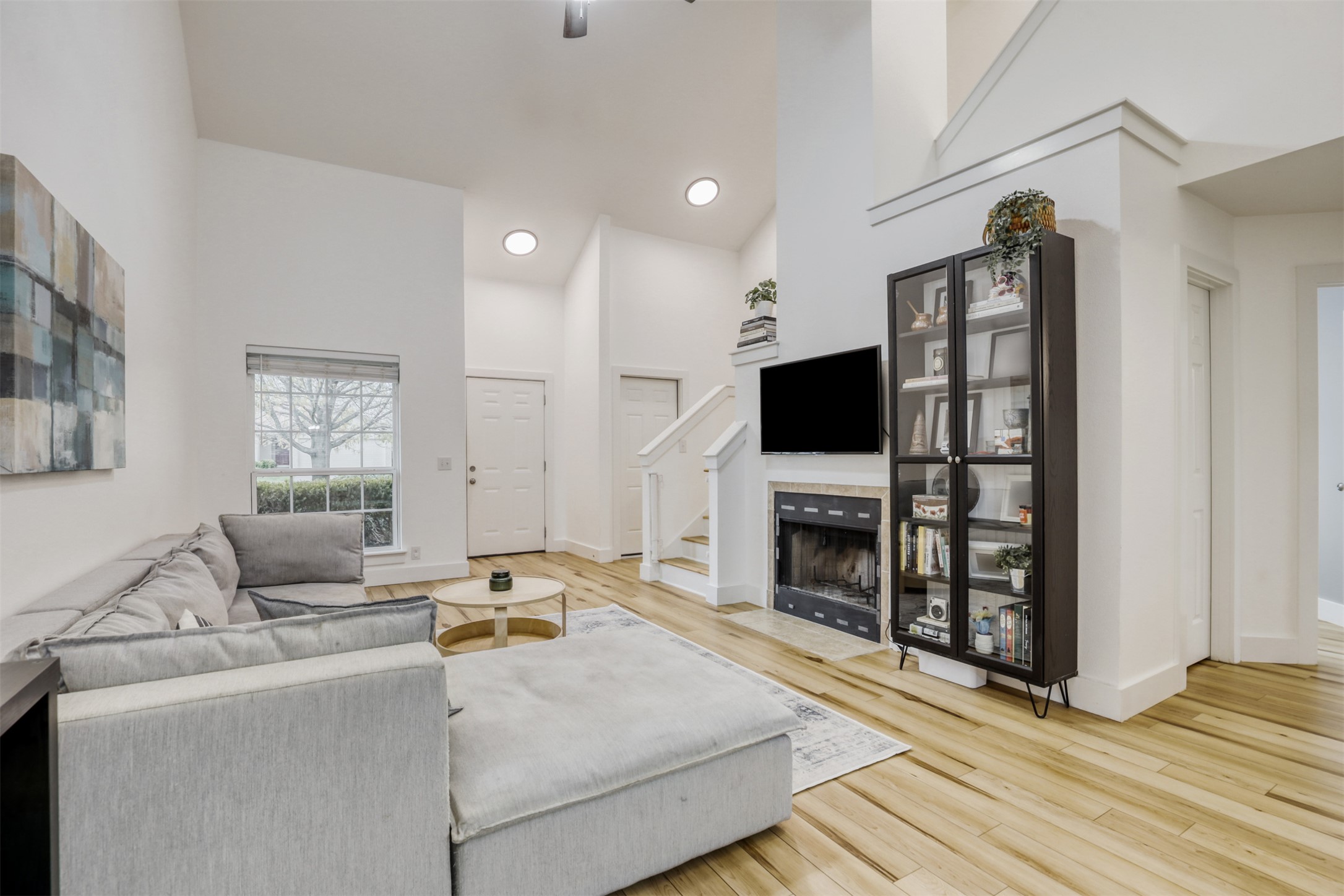 104 Aspen Trail Georgetown, TX 78626 - Photo 5 of 29 a living room with furniture and a flat screen tv