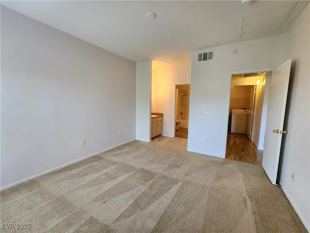$1,300 | 8250 North Grand Canyon Drive, Unit 2171, Las Vegas, NV 89166