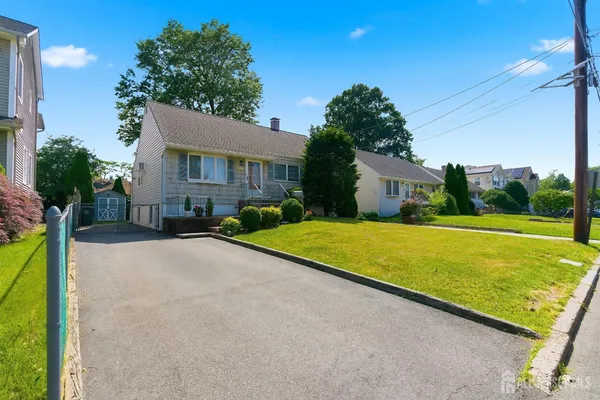 $519,000 | 219 Julius Street, Iselin, NJ 08830