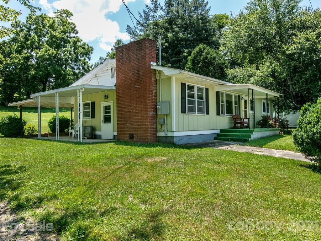1190 Crymes Cove Road Waynesville, NC 28786 - Photo 1 of 35 Gallery Image 1