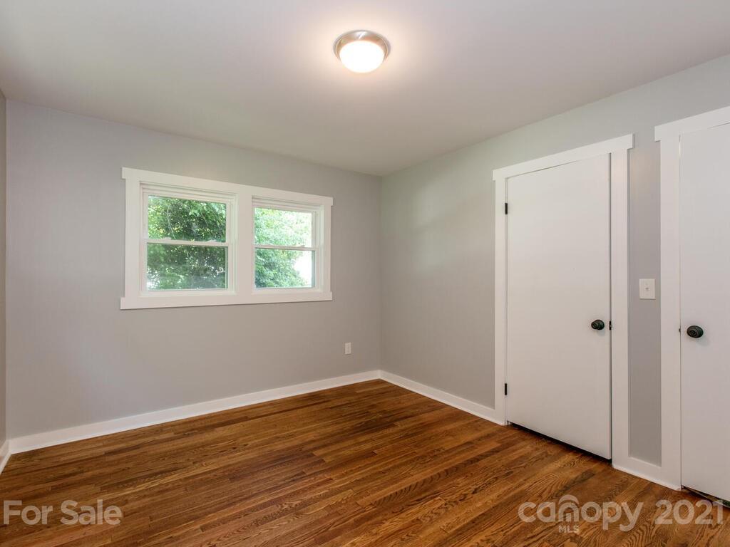 1190 Crymes Cove Road Waynesville, NC 28786 - Photo 11 of 35 Gallery Image 11