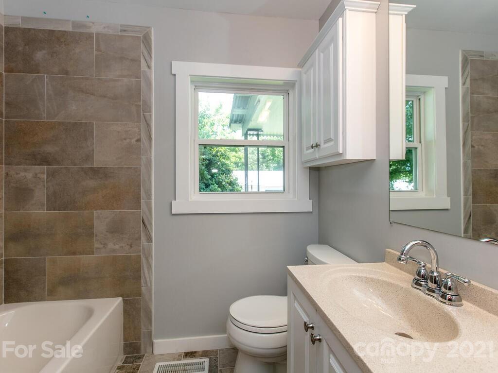 1190 Crymes Cove Road Waynesville, NC 28786 - Photo 15 of 35 Gallery Image 15