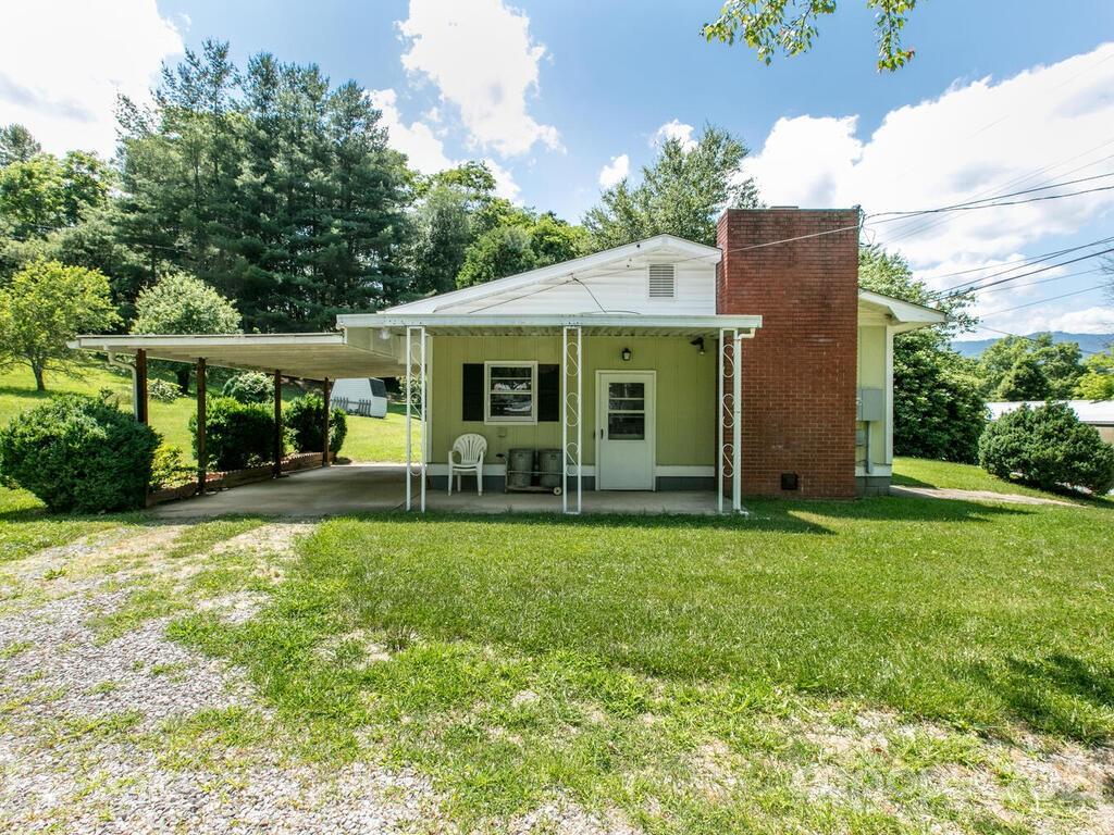1190 Crymes Cove Road Waynesville, NC 28786 - Photo 3 of 35 Gallery Image 3