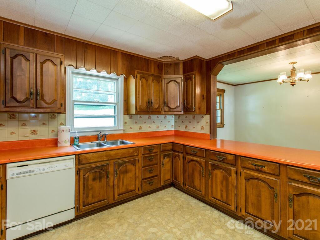 1190 Crymes Cove Road Waynesville, NC 28786 - Photo 26 of 35 Gallery Image 26