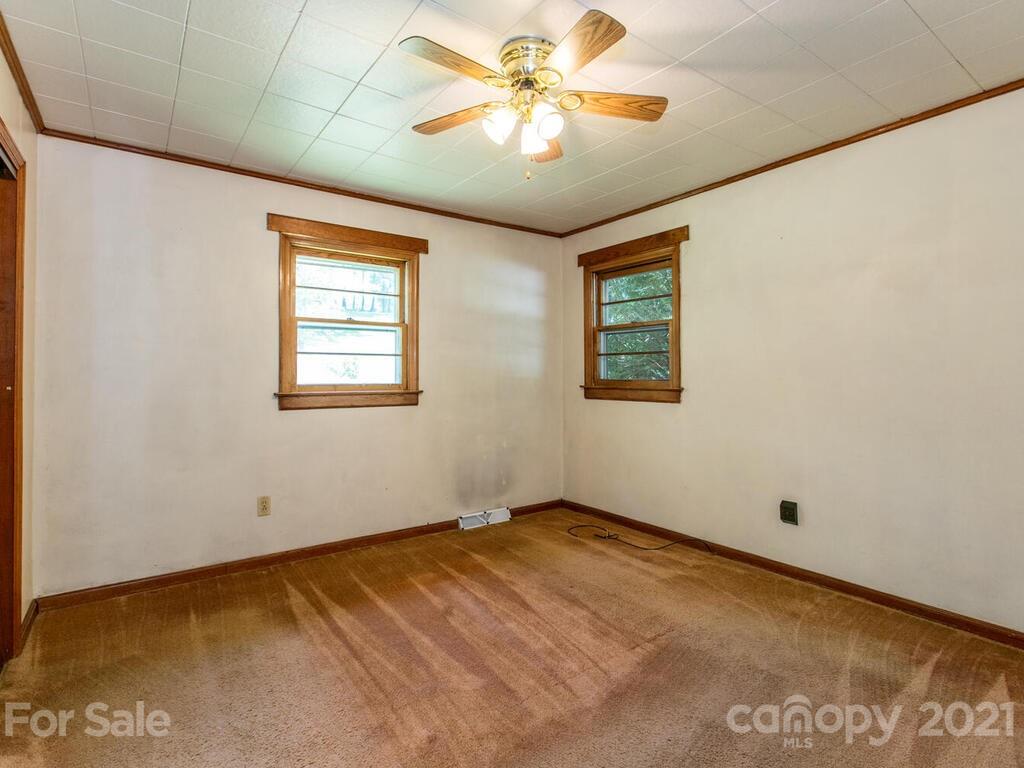 1190 Crymes Cove Road Waynesville, NC 28786 - Photo 32 of 35 Gallery Image 32