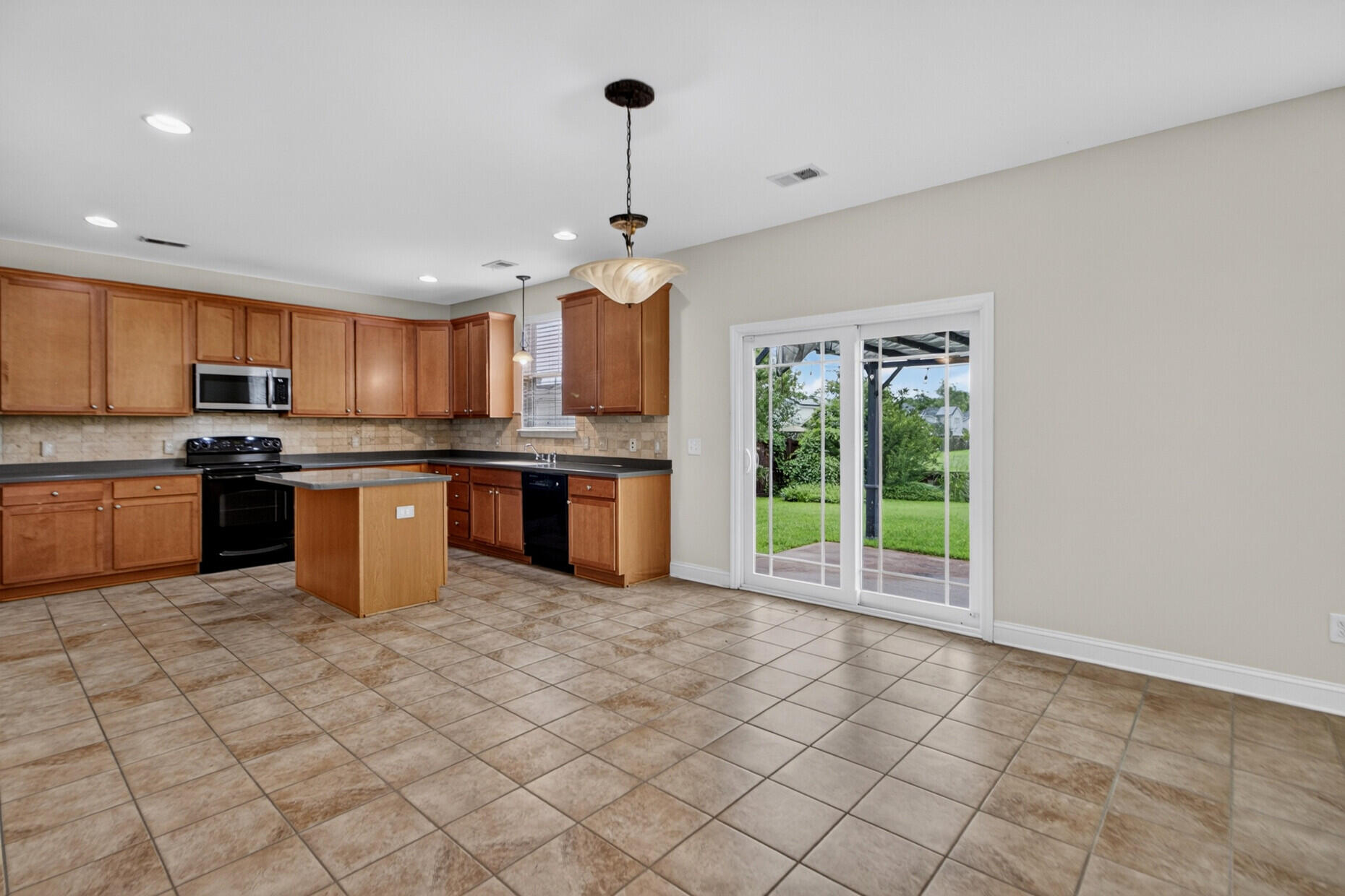 152 Spindle Way Goose Creek, SC 29445 - Photo 7 of 26