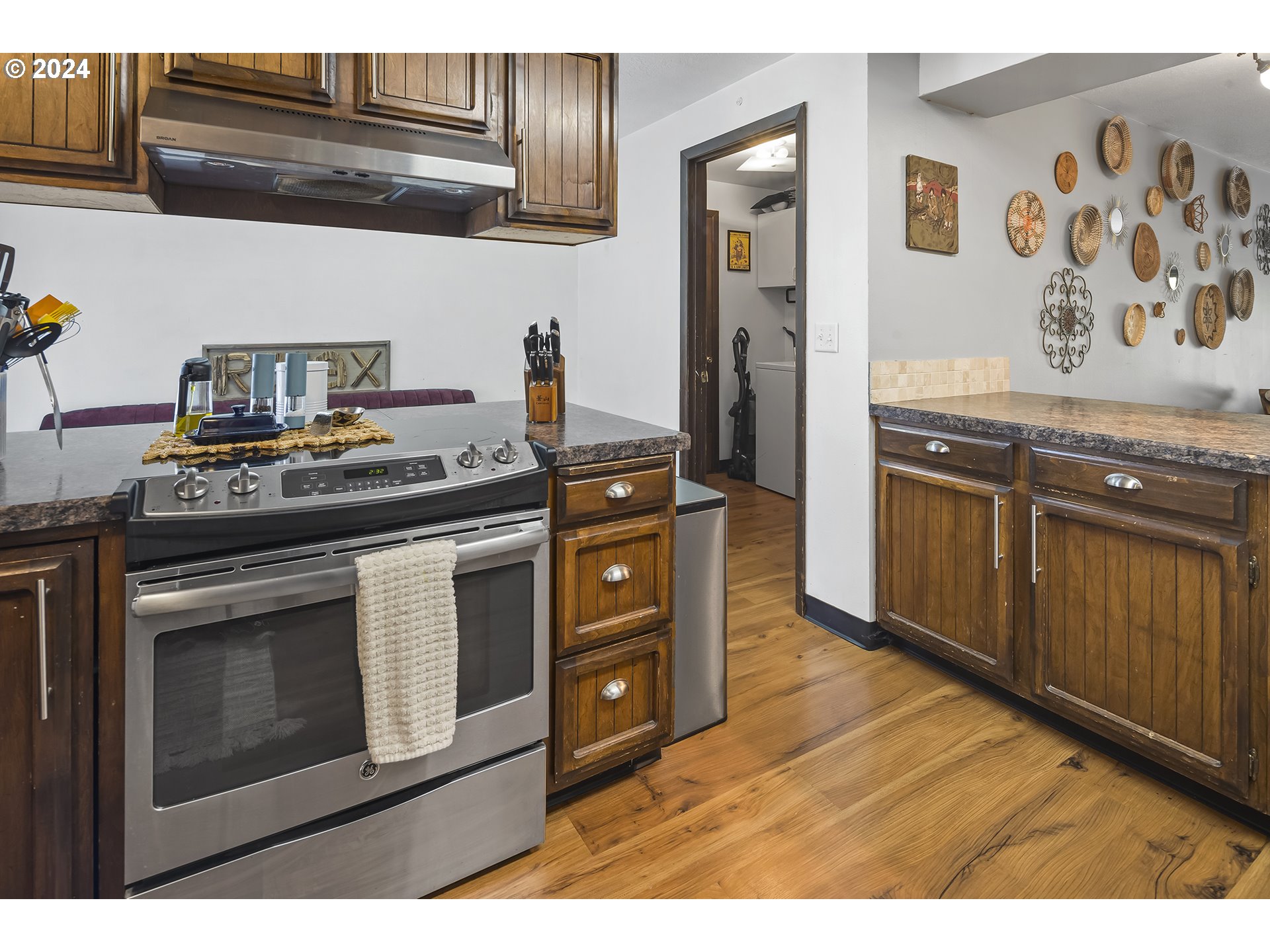 20388 Southwest Boones Ferry Road Tualatin, OR 97062 - Photo 10 of 26 Gallery Image 10