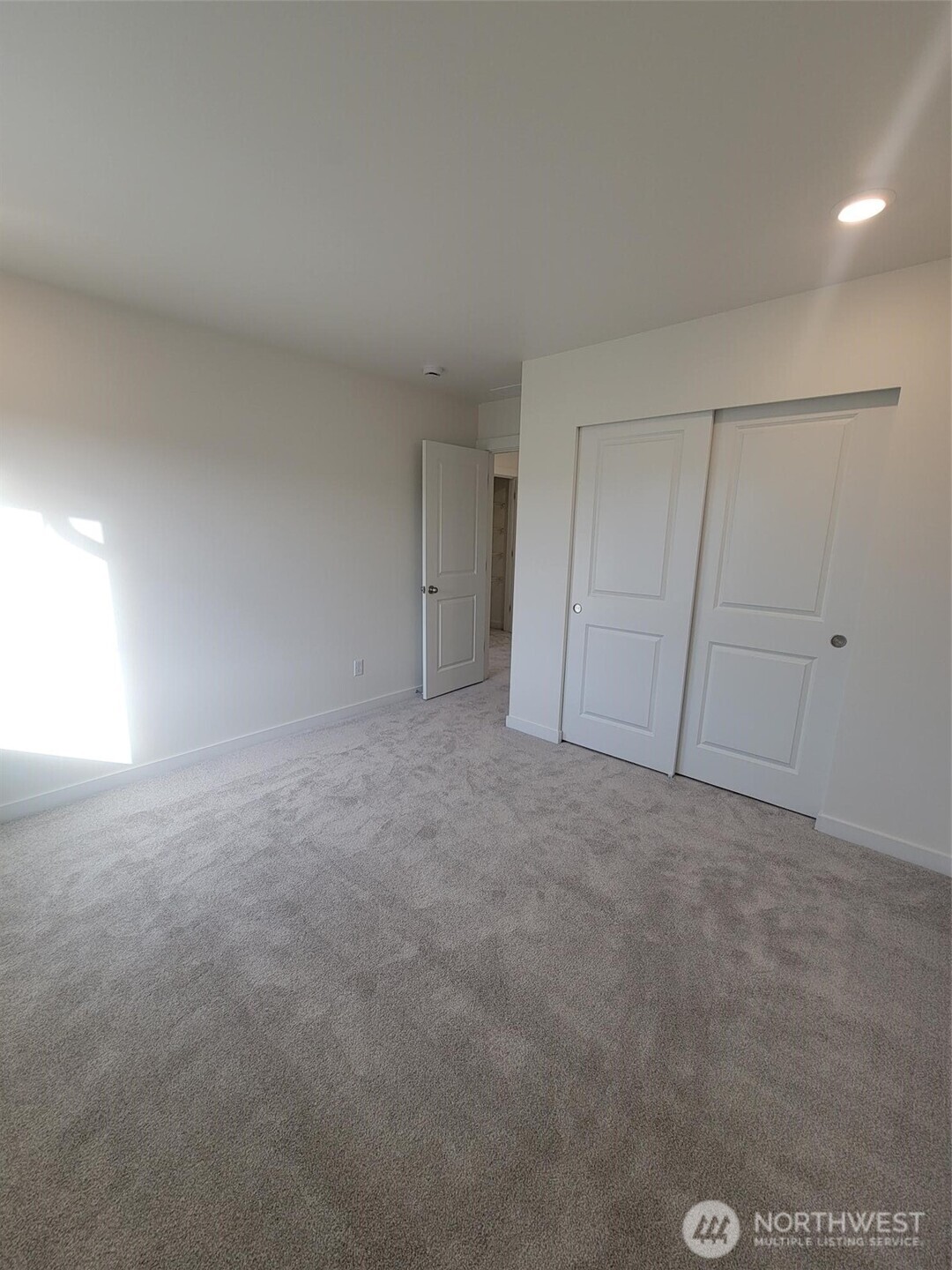 748 Holly Avenue, Unit 39 Buckley, WA 98321 - Photo 28 of 29 a view of an empty room and entryway