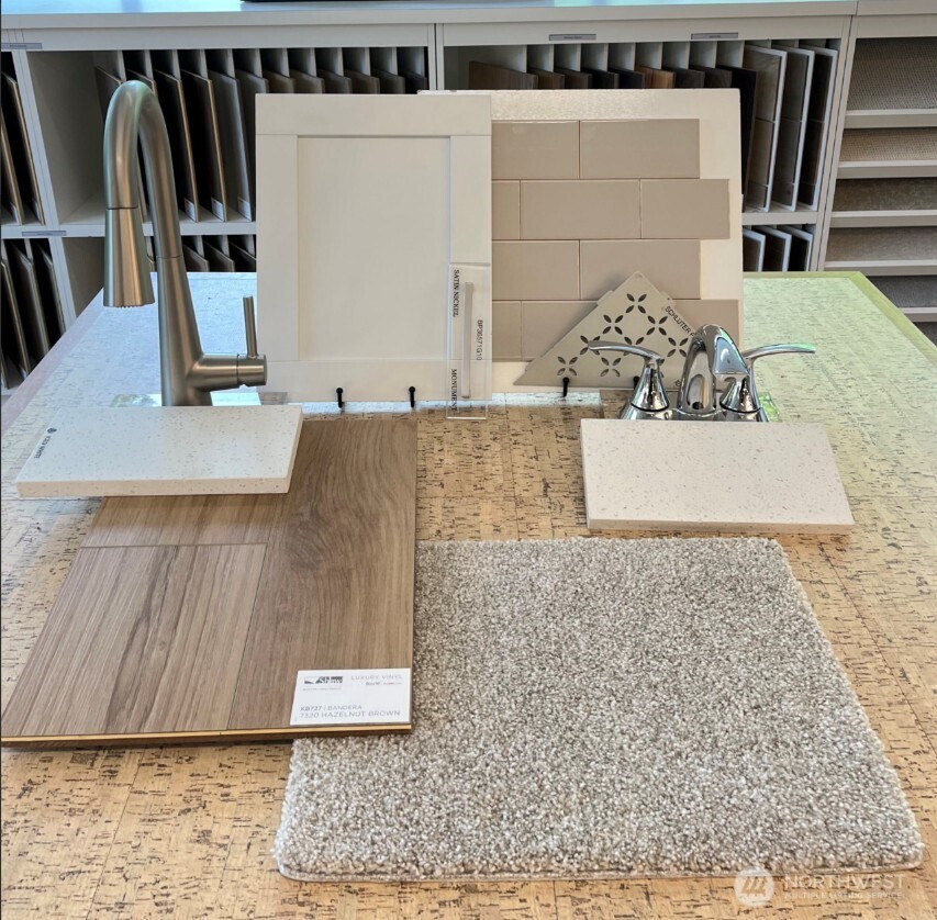 748 Holly Avenue, Unit 39 Buckley, WA 98321 - Photo 4 of 29 a view of staircase