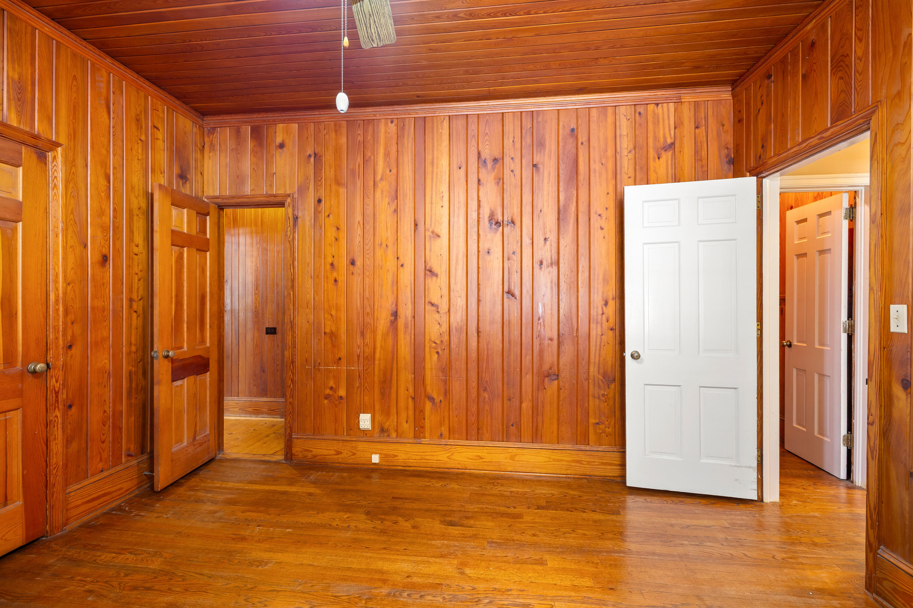 537 West Calhoun Street Sumter, SC 29150 - Photo 29 of 40 Study/office or 5th Bedroom downstairs
