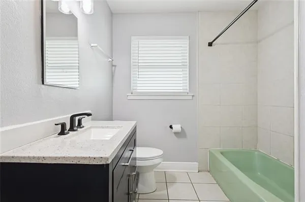 $1,950 | 240 Angela Street, Arabi, LA 70032