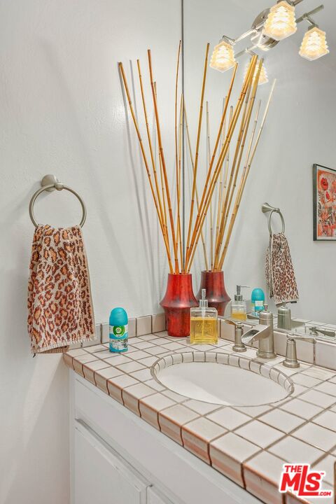 6690 Vista Del Mar, Unit E Playa del Rey, CA 90293 - Photo 8 of 12