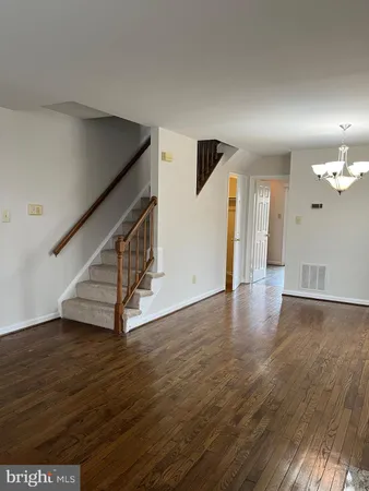 $3,900 | 1533 Oronoco Street, Alexandria, VA 22314