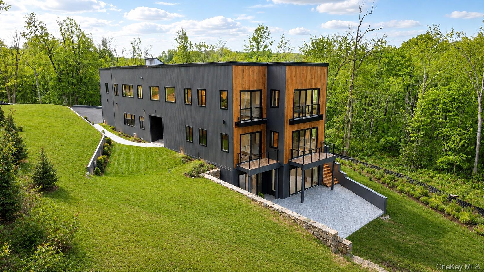 41 Mead Road Armonk, NY 10504 - Photo 36 of 40