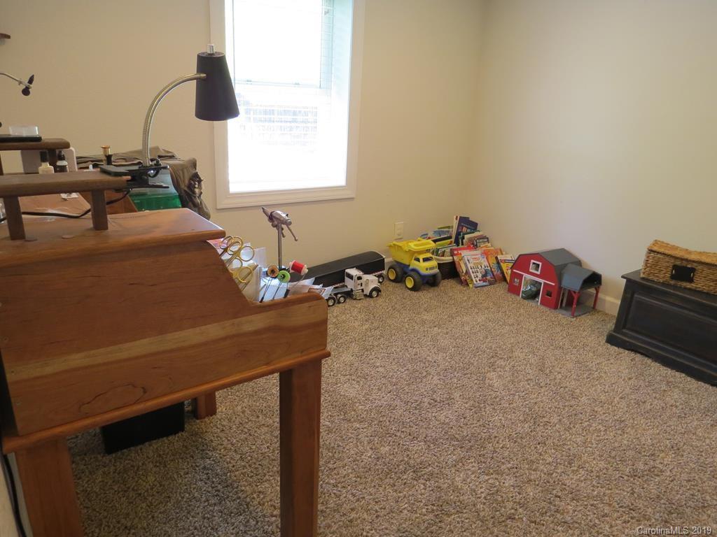 413 Short Branch Road Green Mountain, NC 28740 - Photo 18 of 33 Gallery Image 18