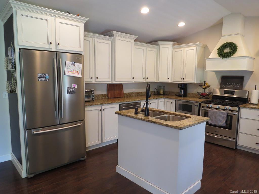413 Short Branch Road Green Mountain, NC 28740 - Photo 25 of 33 Gallery Image 25