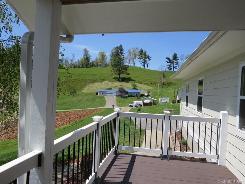 413 Short Branch Road Green Mountain, NC 28740 - Photo 5 of 33 Gallery Image 5