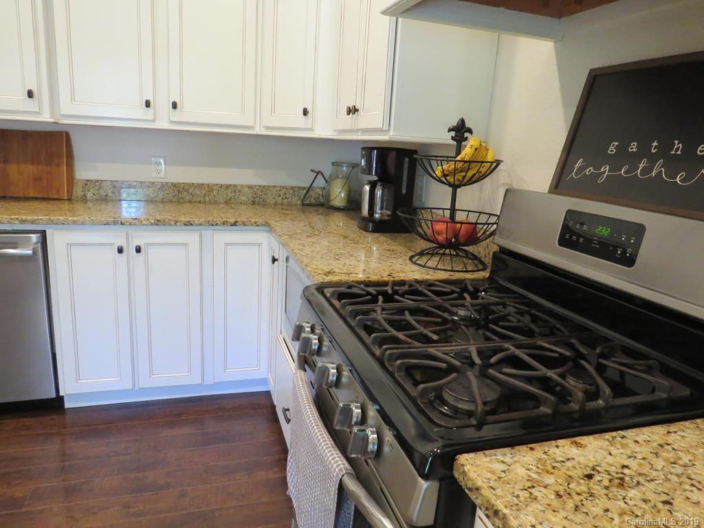 413 Short Branch Road Green Mountain, NC 28740 - Photo 9 of 33 Gallery Image 9