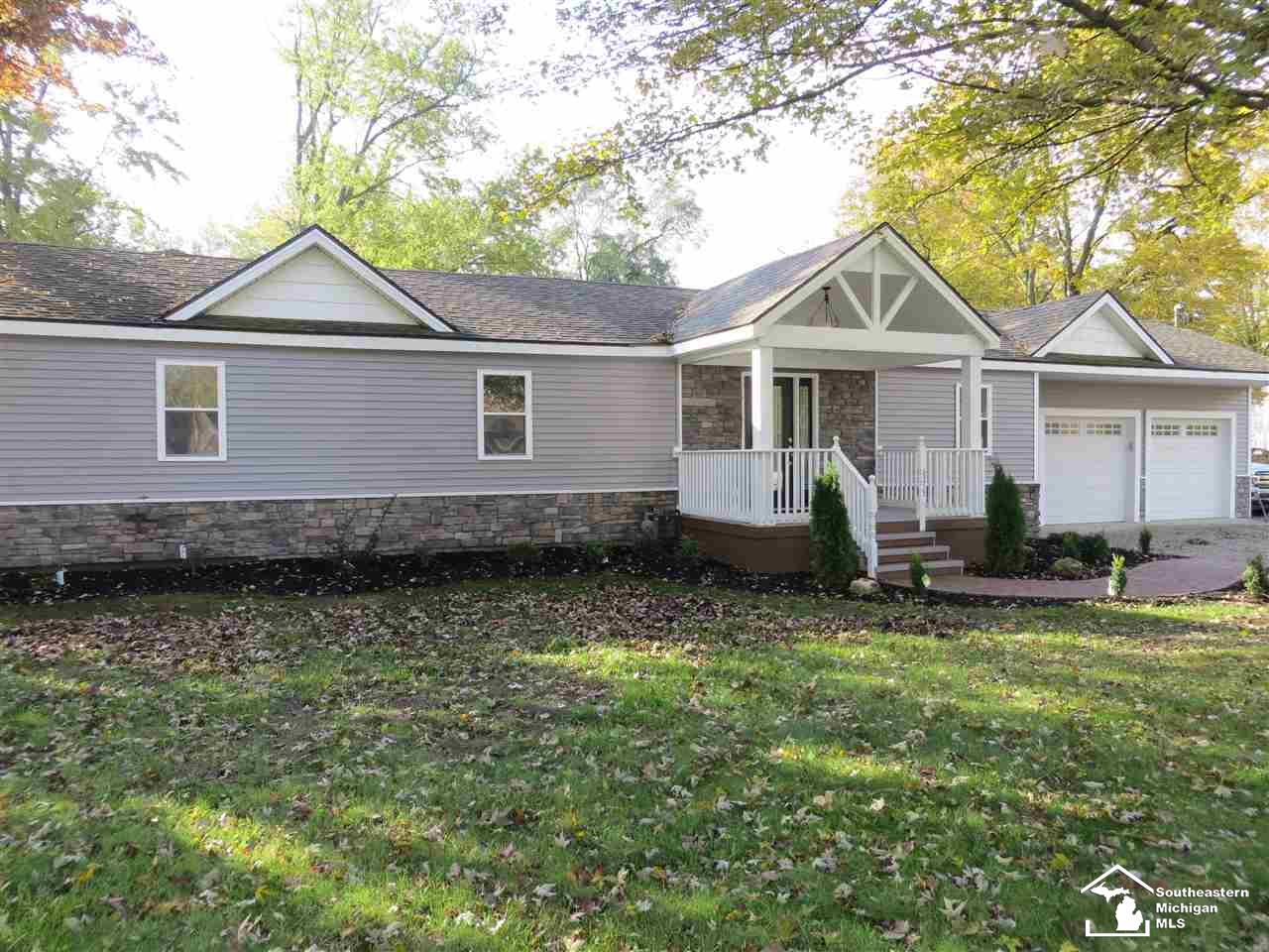 3675 Smith Road Lambertville, MI 48144 - Photo 1 of 31 31364279.JPG