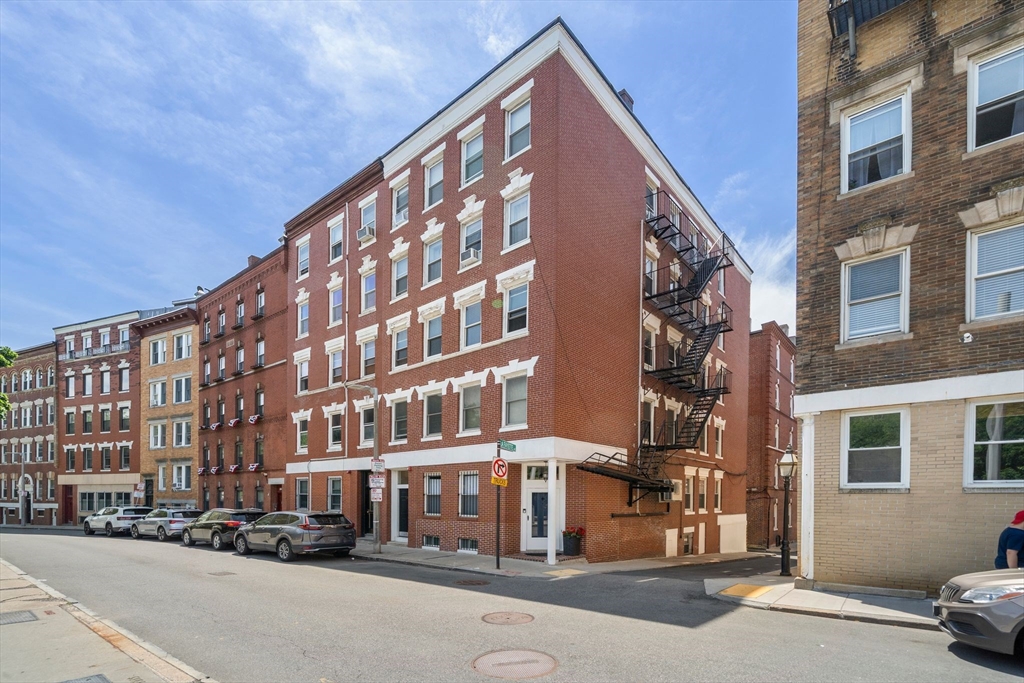 136 Prince Street, Unit 3 Boston, MA 02113 - Photo 23 of 28