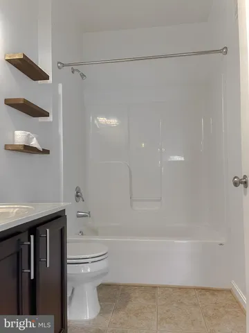 $2,000 | 23540 FDR Boulevard, Unit 303, California, MD 20619