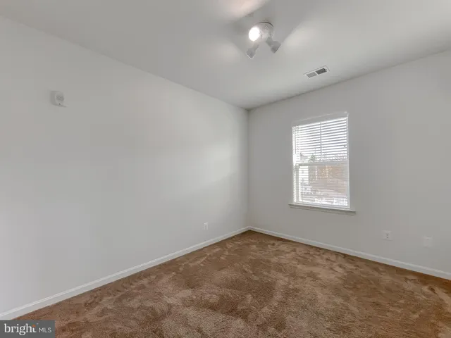 $2,000 | 23540 FDR Boulevard, Unit 303, California, MD 20619