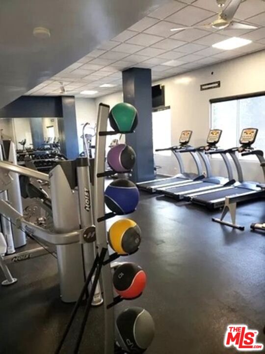 10501 Wilshire Boulevard, Unit 2103 Los Angeles, CA 90024 - Photo 18 of 19 a room with gym equipment