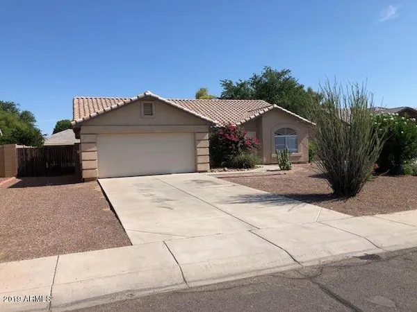 $2,095 | 2894 East Pony Court, Gilbert, AZ 85295