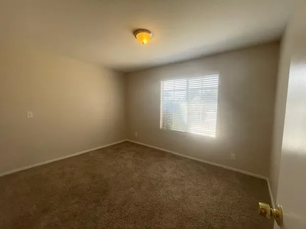 $2,095 | 2894 East Pony Court, Gilbert, AZ 85295