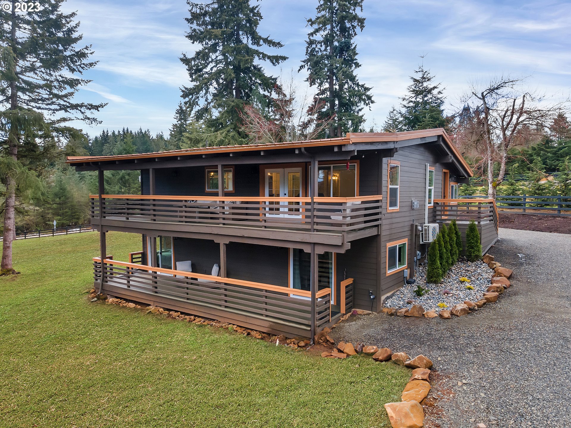 21375 South Lower Highland Road Beavercreek, OR 97004 - Photo 3 of 39 Gallery Image 3