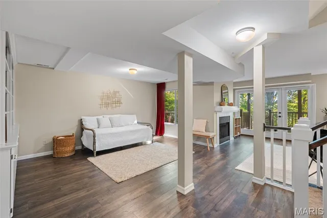 $400,000 | 35 Ridgeview Cir Court, Ballwin, MO 63021