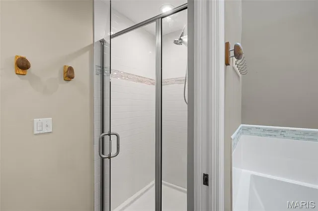 $400,000 | 35 Ridgeview Cir Court, Ballwin, MO 63021