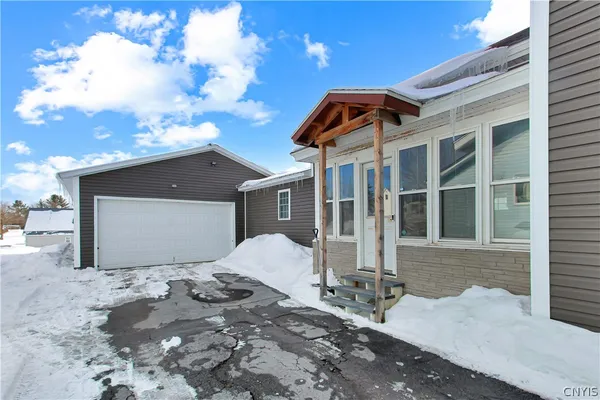 $295,000 | 6924 Shady Avenue, New Bremen, NY 13327