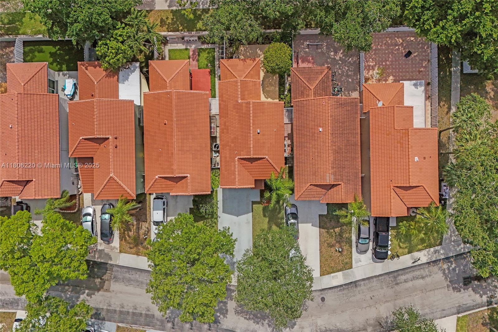 3910 Fern Forest Road Cooper City, FL 33026 - Photo 38 of 38 an aerial view of residential houses with outdoor space
